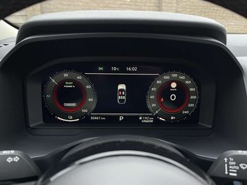 Car image 26