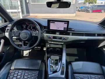 Car image 29