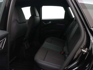 Car image 36