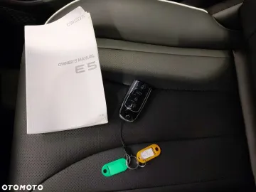 Car image 40