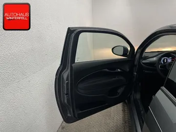 Car image 26
