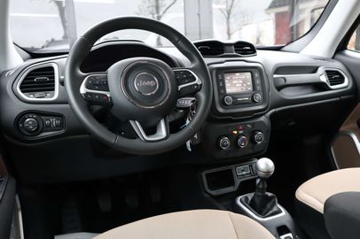 Car image 31