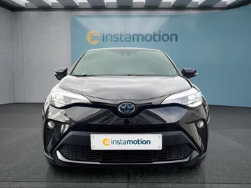 Car image 4