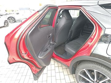 Car image 10