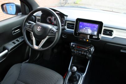 Car image 5