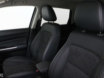 Car image 37