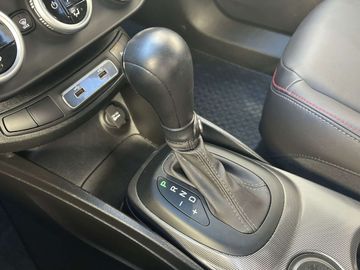 Car image 33