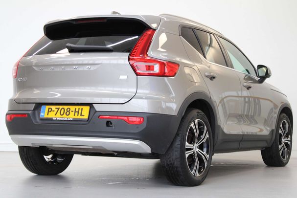 Volvo XC40 Recharge T4 155 kW image number 2