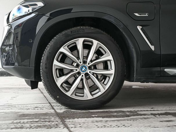 BMW X3 xDrive30e 215 kW image number 7