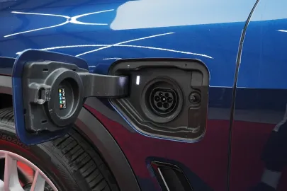 Car image 39