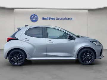 Car image 3