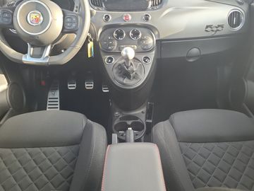 Car image 12