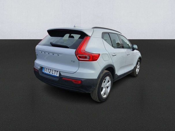 Volvo XC40 T2 Momentum 95 kW image number 4