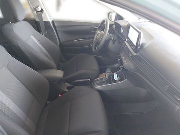 Car image 14