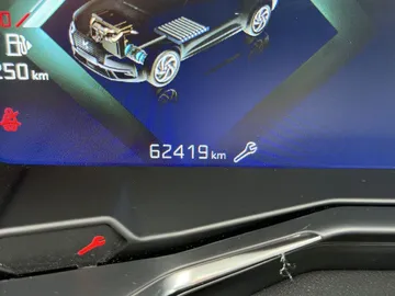 Car image 34