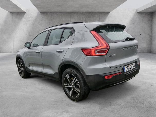 Volvo XC40 Plus Dark 145 kW image number 4