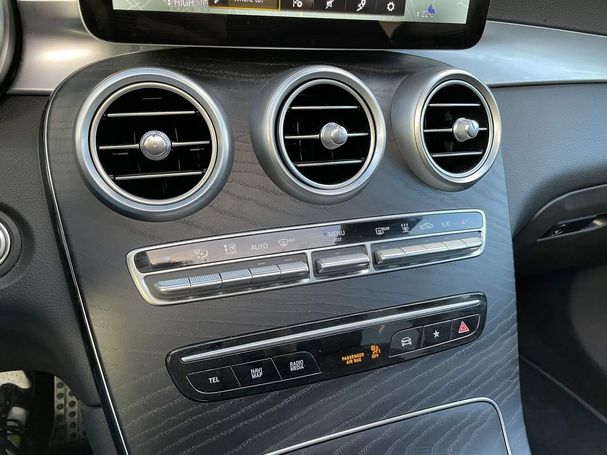 Mercedes-Benz GLC 300 e 4Matic 235 kW image number 21