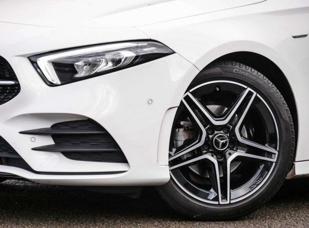 Mercedes-Benz A 180 100 kW image number 5