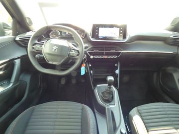 Car image 10