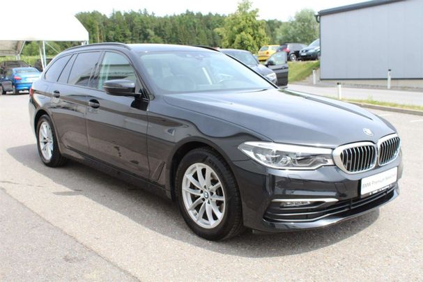 BMW 520d Touring xDrive 140 kW image number 2