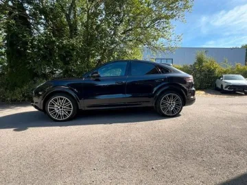Car image 30
