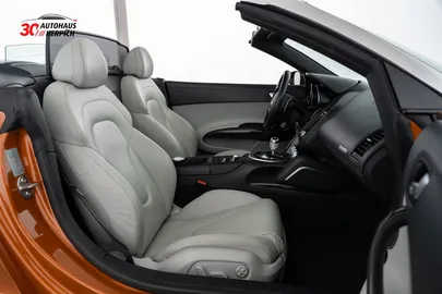 Car image 15