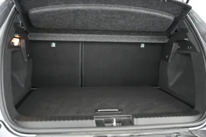Car image 36