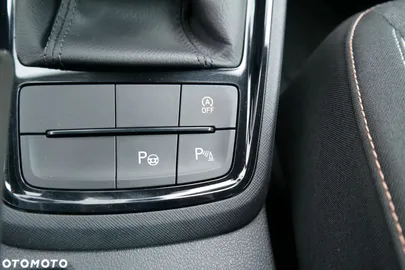 Car image 33