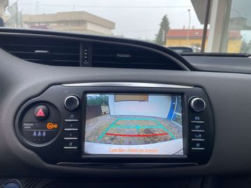 Car image 12