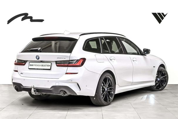 BMW 330e Touring 215 kW image number 3