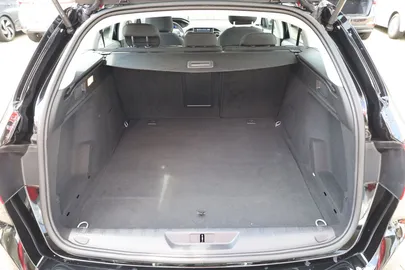 Car image 35