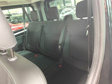 Car image 30