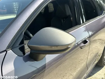 Car image 40