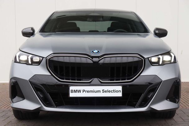 BMW 530 e 220 kW image number 2