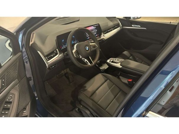 BMW 220i Active Tourer 125 kW image number 2