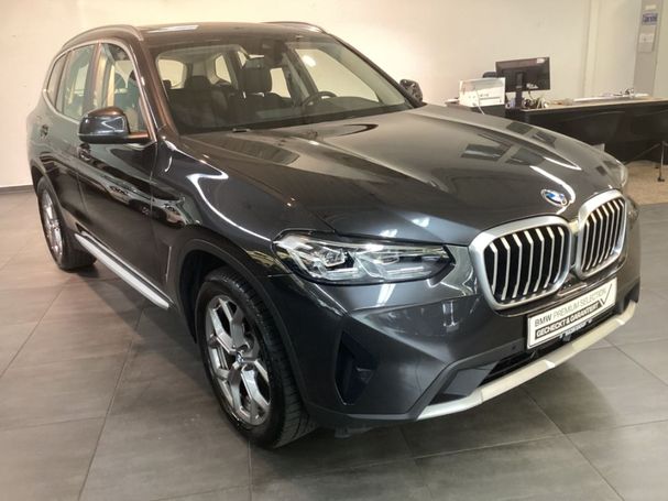 BMW X3 xDrive20i 135 kW image number 9