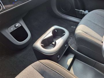 Car image 37