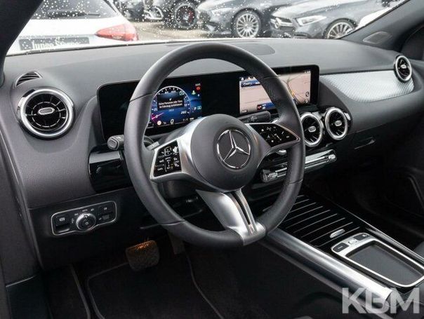 Mercedes-Benz GLA 180 100 kW image number 4