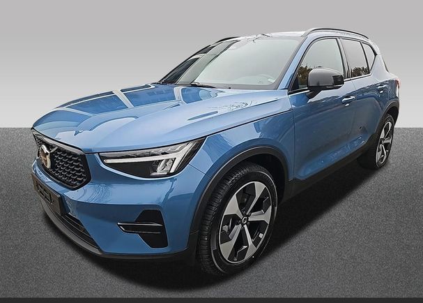 Volvo XC40 B3 Plus Dark 120 kW image number 1