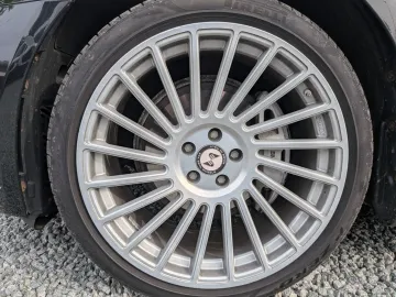 Car image 38