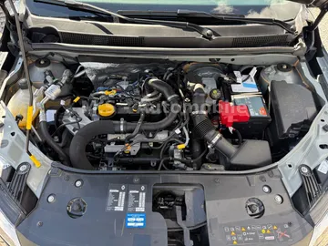 Car image 36