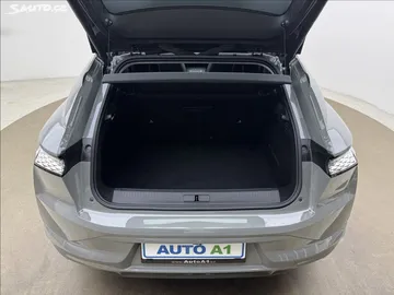 Car image 47