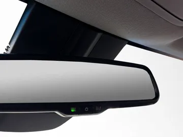 Car image 32