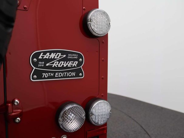 Land Rover Defender 291 kW image number 46