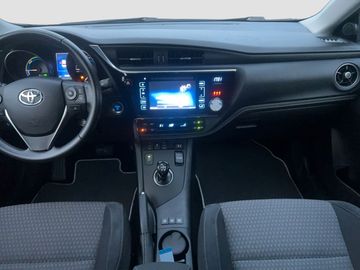 Car image 14