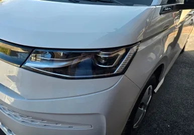 Car image 30