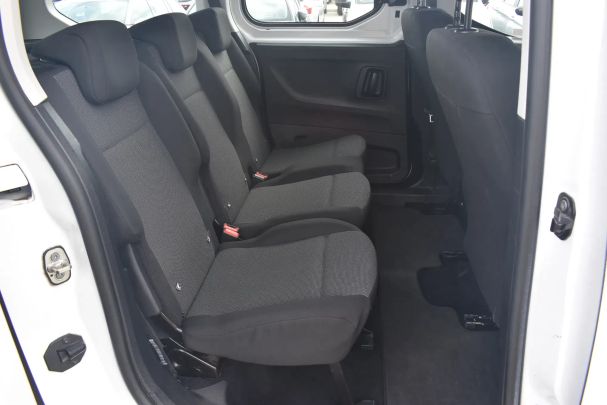 Toyota Proace Verso 75 kW image number 17