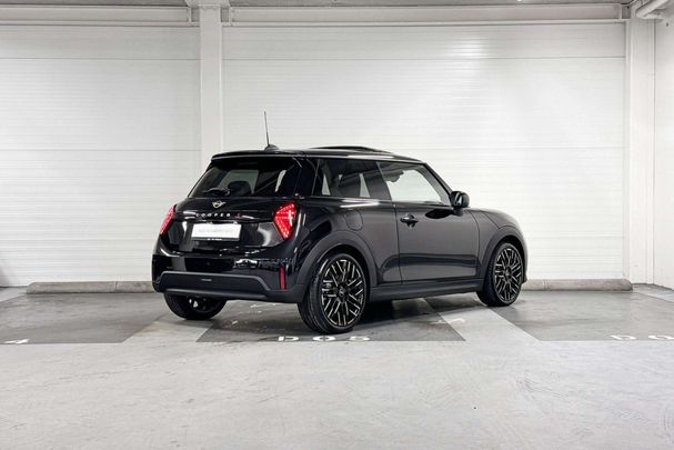 Mini Cooper S Favoured Trim 150 kW image number 6