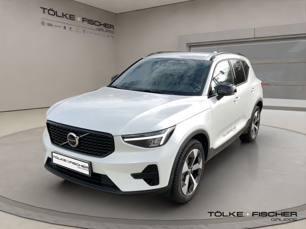 Volvo XC40 B3 Plus Dark 120 kW image number 1