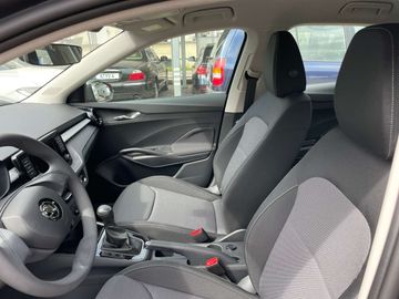 Car image 11